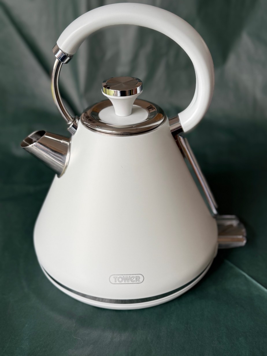 Cavaletto 1.7 litre Digital Kettle from&nbsp;Tower